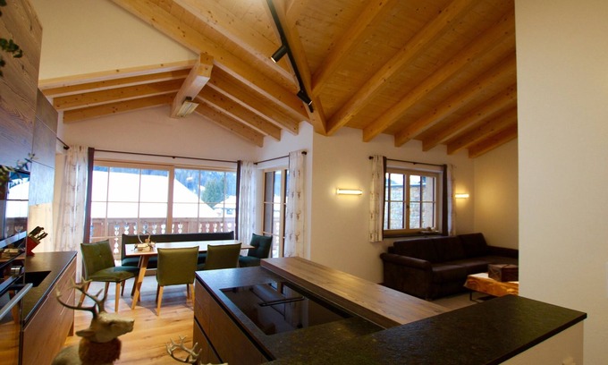 Russbach am Pass Gschuett Apartamento | Suite BO in the Dachstein Chalet- Ski region Dachstein West