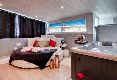 Republique Apartamento | SUITE BROOKLYN JACUZZI