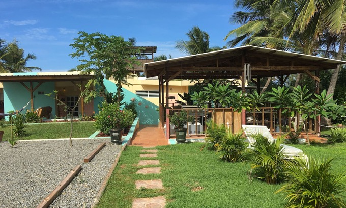 Bajura Apartamento | PRIVATE BEACH PATH un lugar para quedarse después de jugar todo el día!