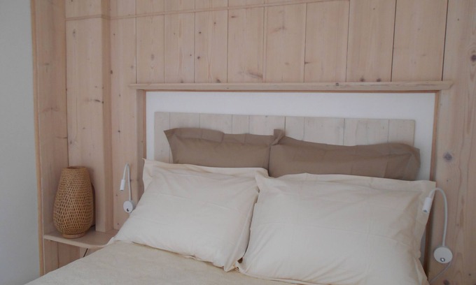 Arlanc Cabina | Suite cabanes & Roulottes - A stay in the heart of the vegetable garden, breakfast included.