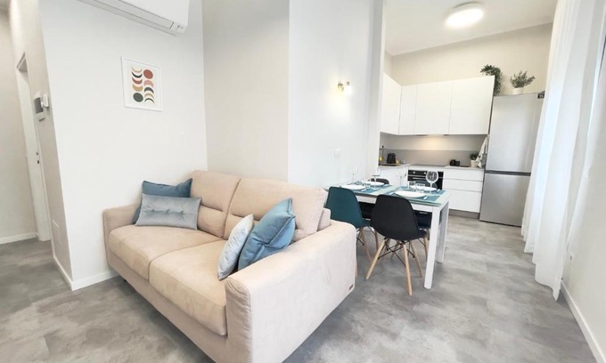 Pavia Apartamento | SUITE Celeste - 2 Bagni e 2 Camere da Letto