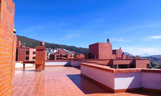 Quito Casa | Suite con excelente ubicación, confort, seguridad, tranquilidad, elegancia