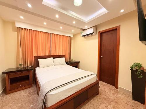 Machala Apartamento | Suite de Lujo con Piscina en la Zona Más Exclusiva de Machala