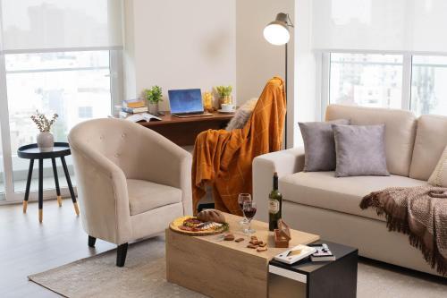 Santa Cruz Apartamento | Suite Deluxe 2BR with Balcony And City Views
