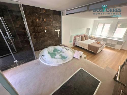 Zaragoza Old Town Apartamento | Suite Dos Torres Édoras con jacuzzi privado y parking gratuito en el centro