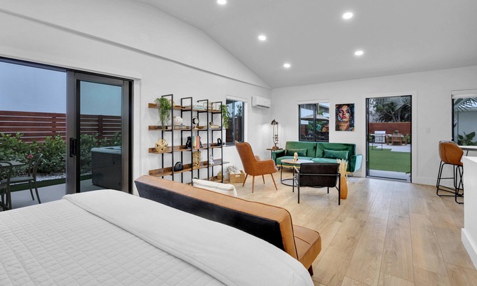 Flagler Village Condominio | Suite in Urban Retreat | Freedom House Seven