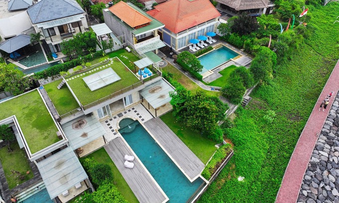 Purwakerti Villa | Sukawati Beachfront 2BDR Villa Sahadewa Private Pool Equipped Kitchen Free Wifi