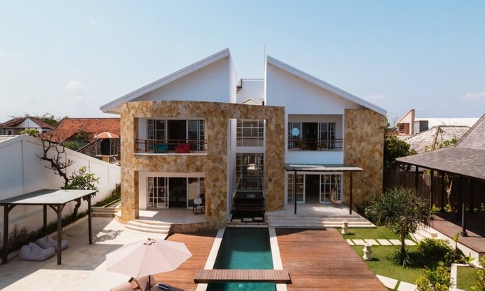 Ketewel Villa | Sukawati Beachfront Luxury 4BDR Villa Private Pool Ocean View Equipped Kitchen