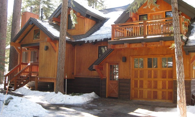 Truckee Casa | Verano en las Sierras: 3Br, 3Ba, 1940 pies cuadrados, capacidad para 10