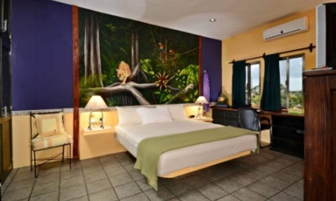 Colonia Independencia Hotel | Summer Place Inn Full-house