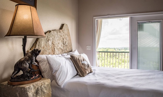 Gruene Condominio | Summer Price Drops! Ask about free night! on the Guadalupe River in Gruene!