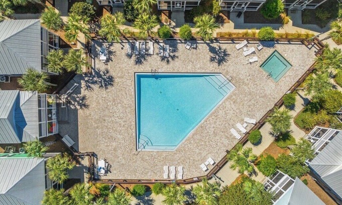 Port St. Joe Cabaña | Summer Sale! Gated community w/ pools and hot tub - Near beaches!