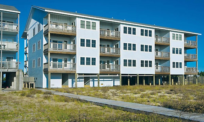 Rodanthe Condominio | Condo frente al mar encantador w / Resort Pool & Elevator, PlayStation 3, paseo marítimo de playa