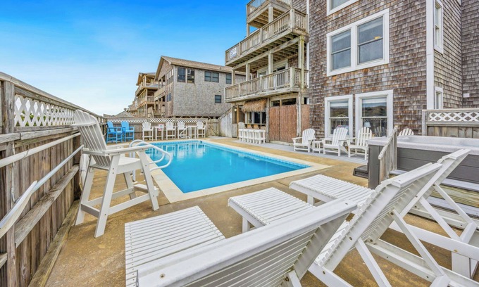 Waves Casa | Oceanfront Hatteras Escape-Elevator, Piscina, Jacuzzi, Sala de juegos, Se aceptan perros, Vistas