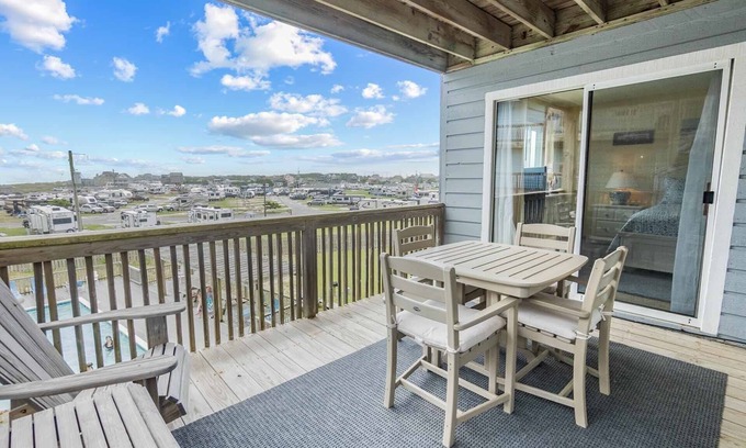 Rodanthe Condominio | SUMMER SAVINGS - Semi-Oceanfront Condo w/ Private Balcony, Resort Pool, Elevator