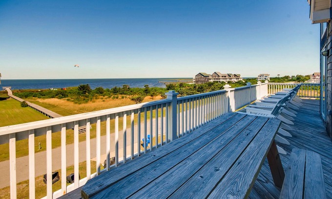 Wind Over Waves Casa | Vistas excepcionales! Semi-Soundfront-Pool, Jacuzzi, GameRm, Cmty Sound / Pier Access