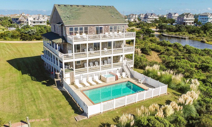 Wind Over Waves Casa | Extraordinario Soundfront Home-Pool, Bañera de hidromasaje, DogFriendly, GameRm, Cmty Boat Ramp