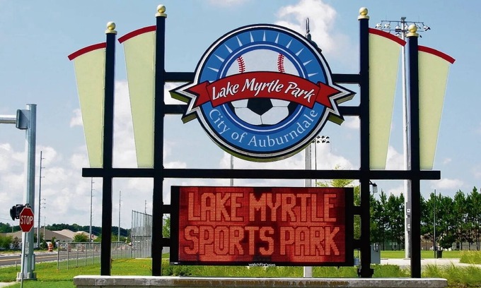 Auburndale Casa | Summer Specials!! Pet Friendly, 4 beds, Family Oasis, Close to Lake Myrtle