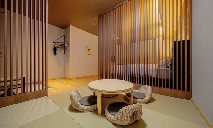Hatsukaichi Hotel | Summer trip plan for friends and family J203 / Hatsukaichi Hiroshima