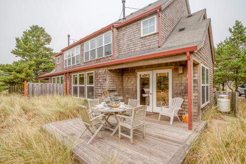 Shorepine Village Casa | Summerhouse Cottage