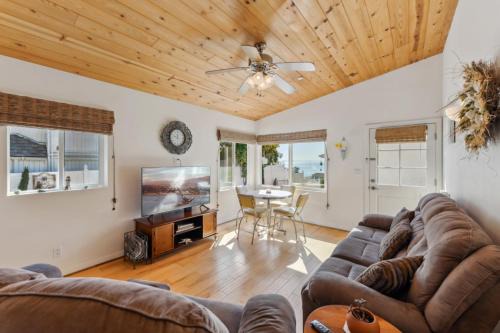 Summerland Casa | Summerland Double Dolphin
