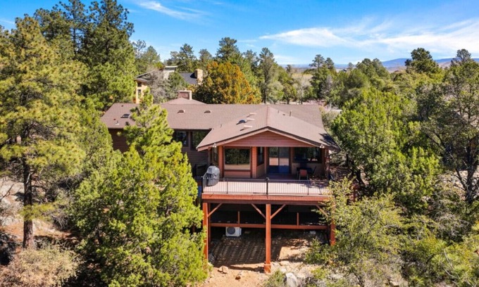 Prescott Casa | Summit Lodge- Sleeps 10, 4 Full Bath, Pet Friendly