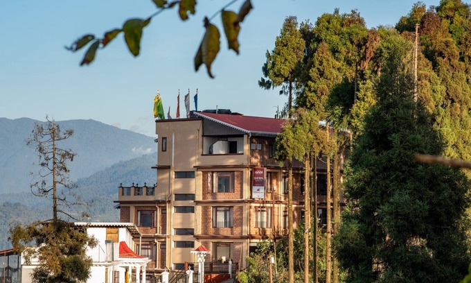 Turuk Hotel | Summit Sherpa Mountain Inn