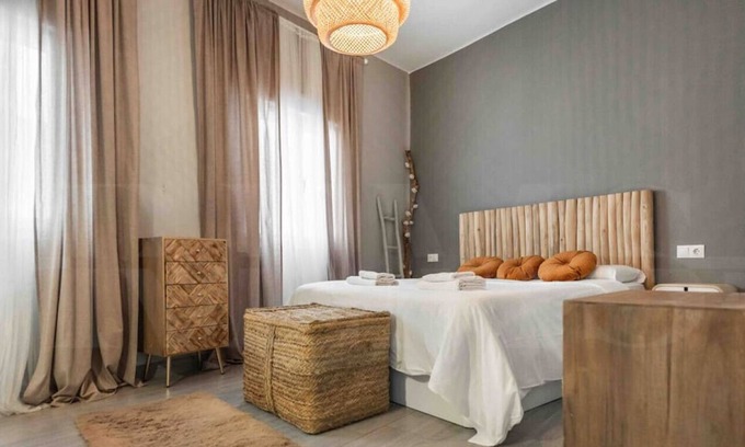 El Molinillo Apartamento | Sumptuous Apartment near Center