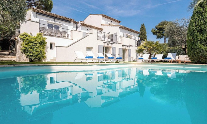 Riou - Petit Juas - Av de Grasse Apartamento | Sumptuous villa - AC- 6BR- 12P- Cannes