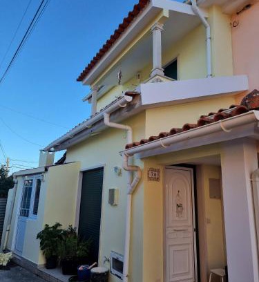 Povoa Casa | Sun And Ocean House with 2 bathrooms