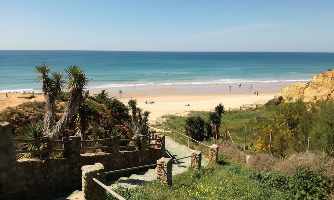 Cabo Roche Chalet De Esquí | ¡ Sol Playa y Diversión en una Misma Ubicación !