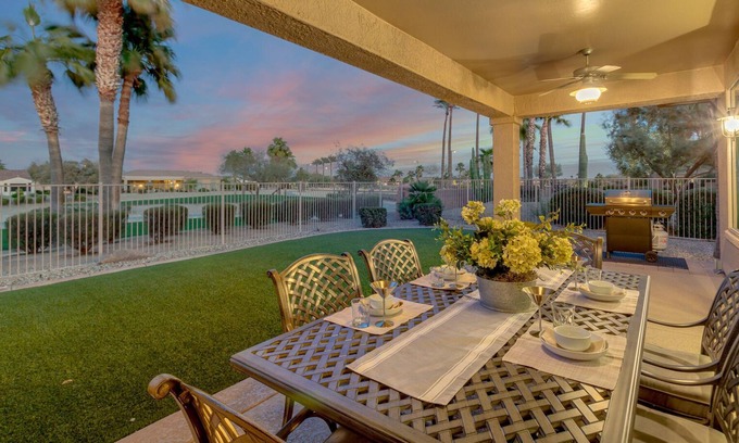 Surprise Casa | Sun City Grand Model Home! Golf Course Front!