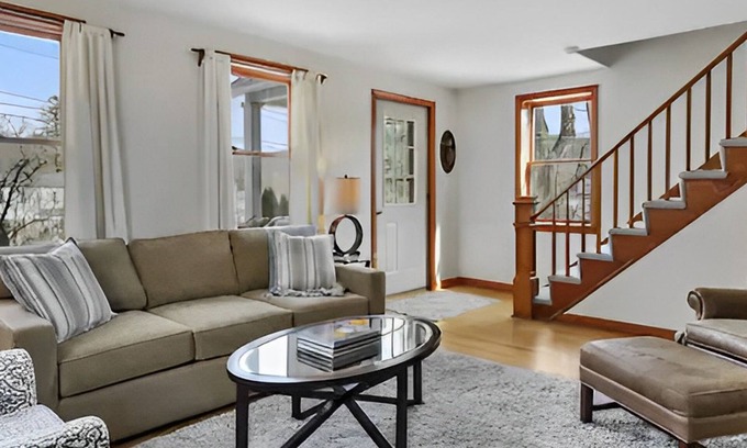 Lenox Dale Casa | Sun Filled Lenox Retreat-Minutes to Tanglewood