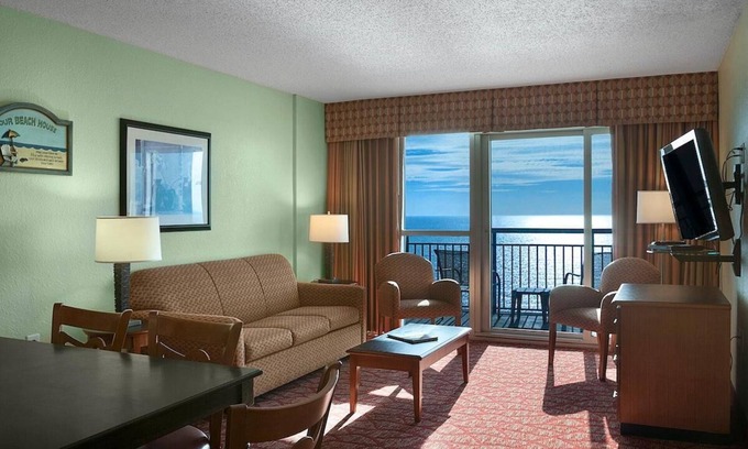 Downtown Myrtle Beach Condominio | Sun-Kissed Shores Oceanfront Paradise
