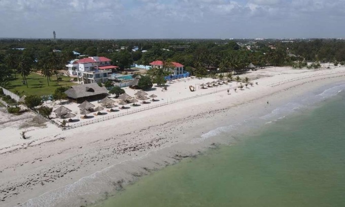 Kigamboni Hotel | Sun N Sand Beach Resort