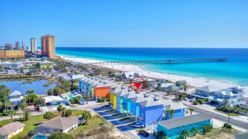 Lullwater Beach Casa | Sun Of A Beach - Beautiful Home Next To Pier Park - Swimming Pool!