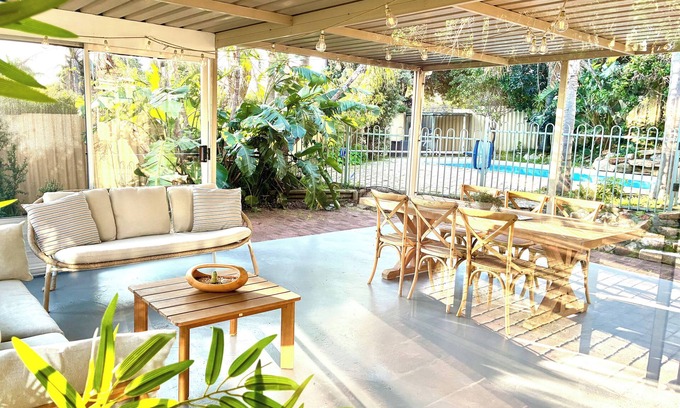 Heathridge Casa | Sun Soaked House close to Joondalup City and Beach
