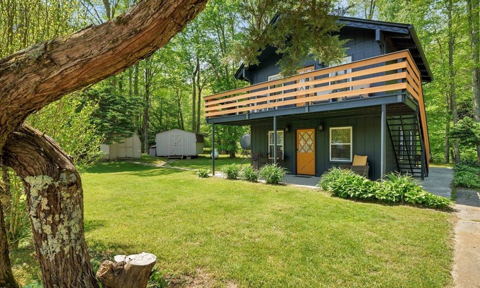 Newland Chalet De Esquí | Suncatcher Chalet - *10 min to Linville Falls*