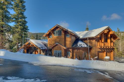 Olympic Valley Casa | Sundance Lodge -Mountain Home w Views of Palisades - Ski Shuttle, Pets okay!