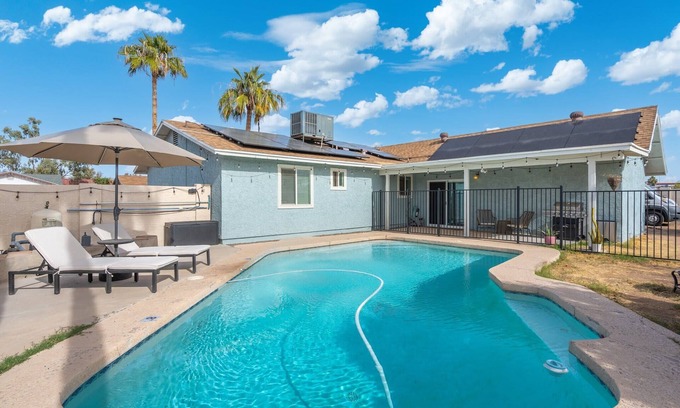 East Mesa Casa | Sunfit Dreams | 2BD, BBQ, Pool & Fitness