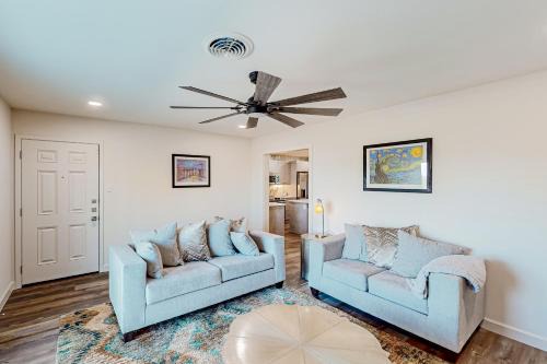 Del Mar Apartamento | Sunflower of Ocean Drive