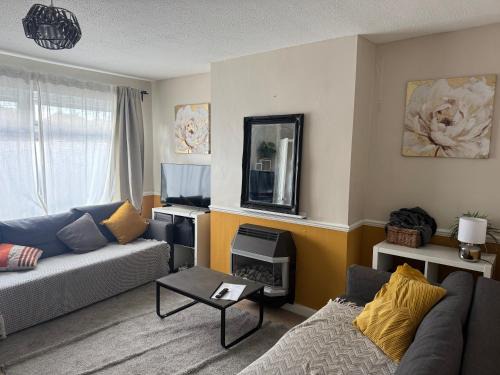Hanham Casa | Sunflower villa