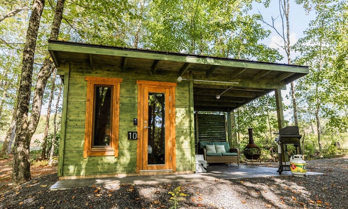 Kings County Cabina | Sunken Escapes Bear Cub Cabin #9