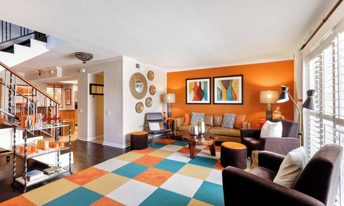 Historic Tennis Club Casa | Sunkist at 411 | Walking Distance to Downtown PS!