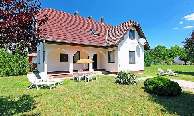 Balatonoszod Casa | Sunlight by Interhome