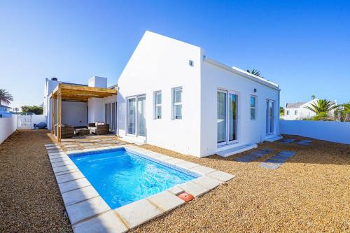 Shelley Point Casa | Sunlit Oasis Ocean & Golf Retreat by Host Agents