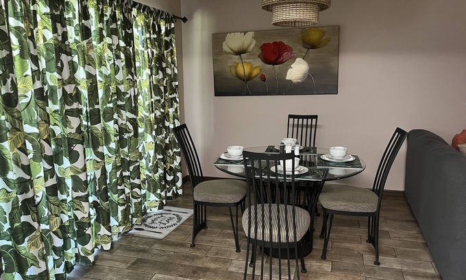 Plant City Casa | SUNNY 3 BDRM W/ PATIO AND GARAGE