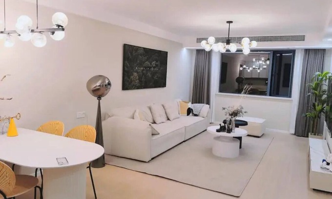 Shanghai Apartamento | Sunny Abode富源公寓 3-Bedroom near Tianzifang
