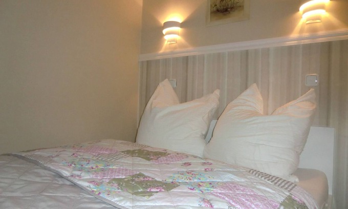 Schonebeck Apartamento | Soleado apartamento en Elbradweg cerca de Magdeburg