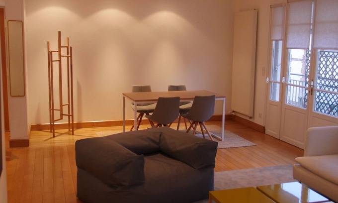 Deauville City Centre Apartamento | Soleado apartamento full center T3 75m2 con parking privado